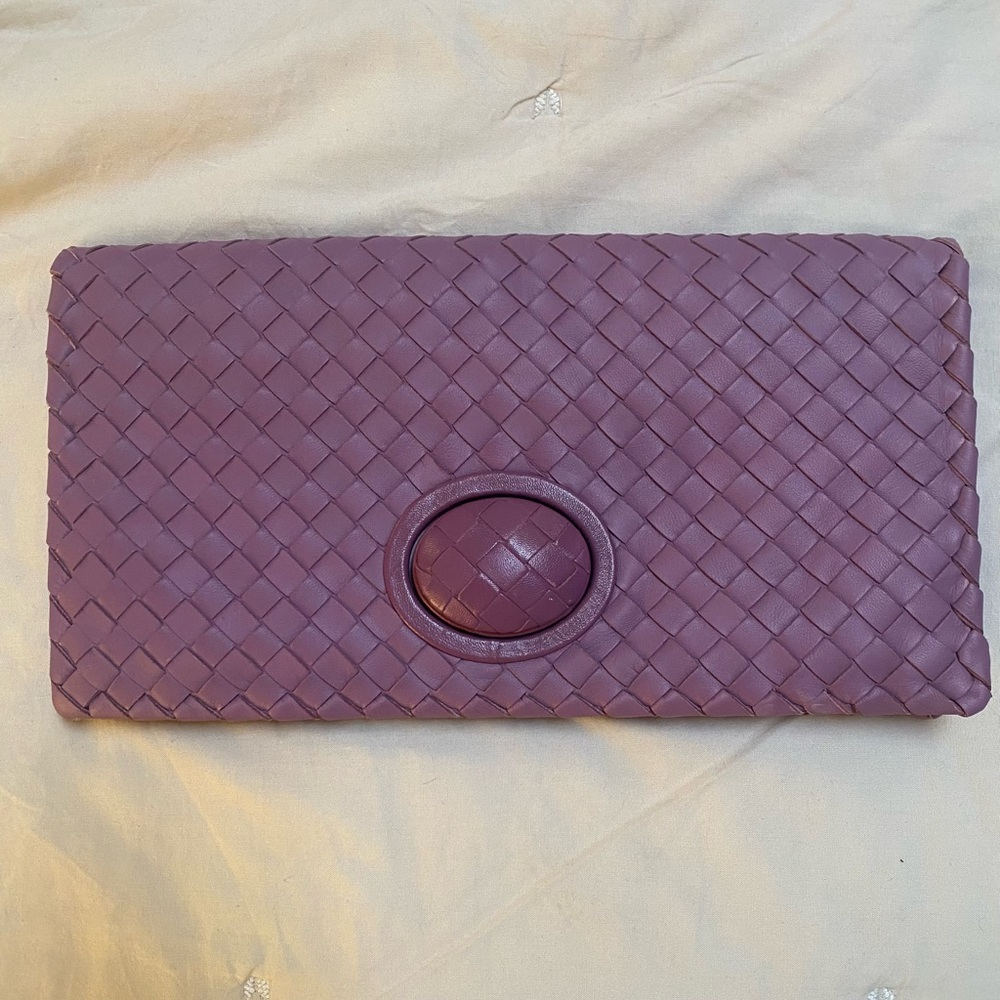 Bottega Turnlock Clutch
